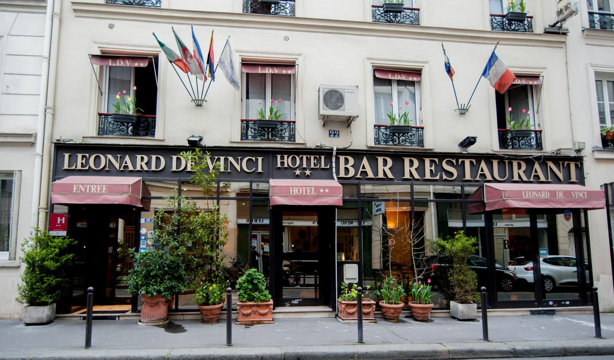 Hotel Leonard De Vinci 75011 Παρίσι Εξωτερικό φωτογραφία